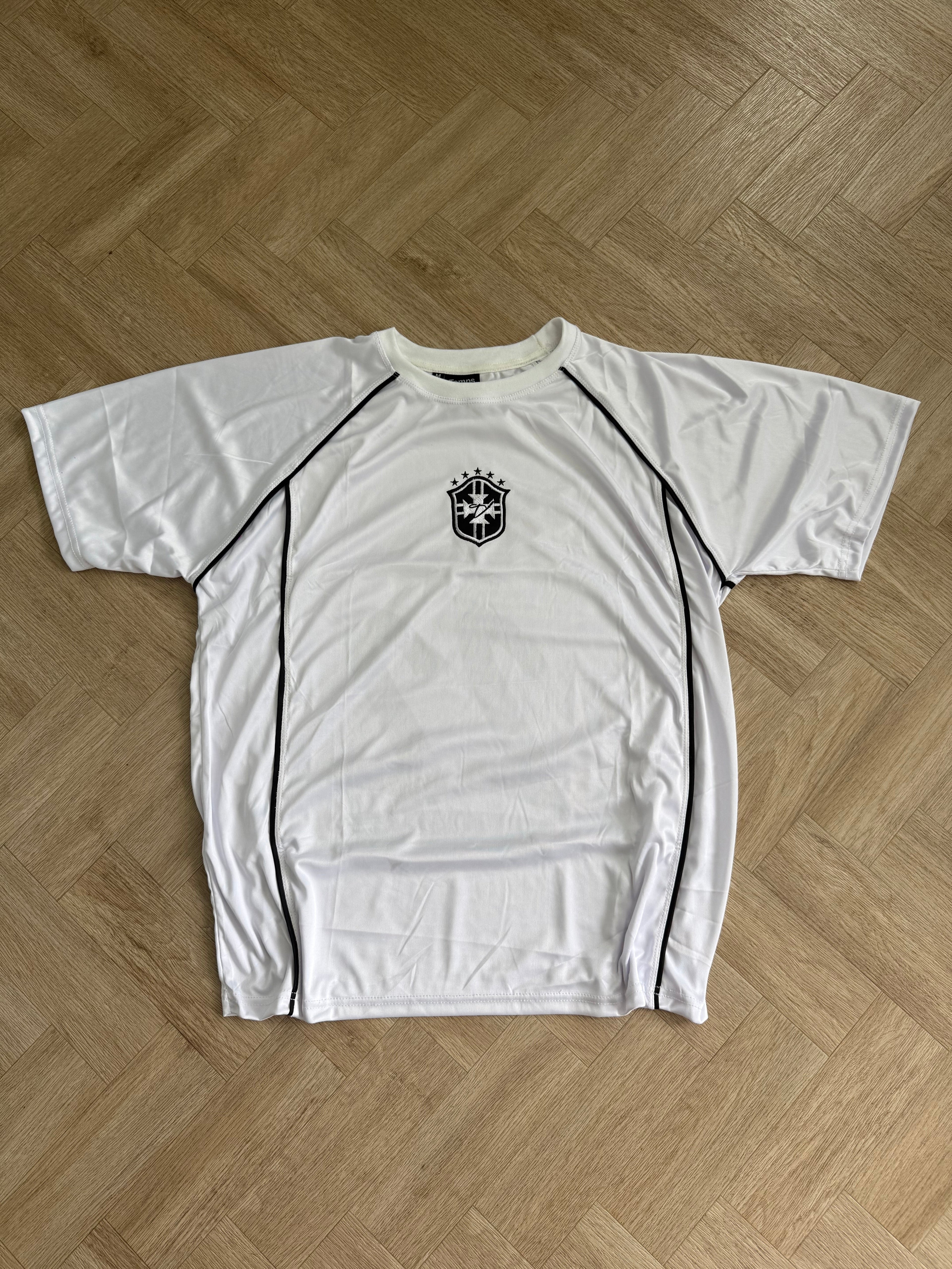 Brazil 22 Football T-shirt (Short Sleeve)